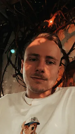 OnlyFans cuenta morrari header 2