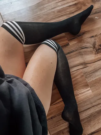 OnlyFans cuenta teasingtastytoes header 2