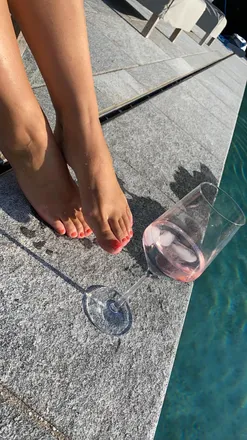 OnlyFans cuenta deux_foots header 2