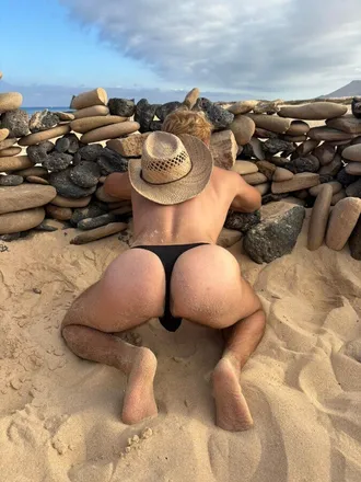 OnlyFans account  vanderweide header 2