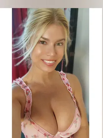 OnlyFans account  amyfitover40 avatar 1