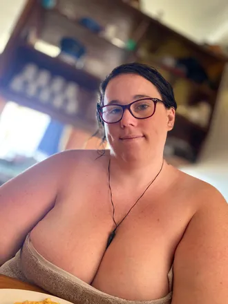 OnlyFans cuenta dirtymisspaige header 2