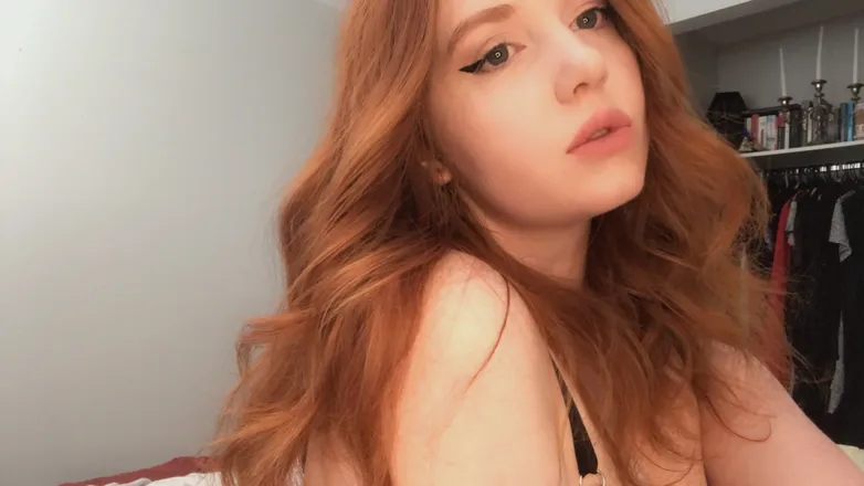 OnlyFans cuenta aprilvampira header 2