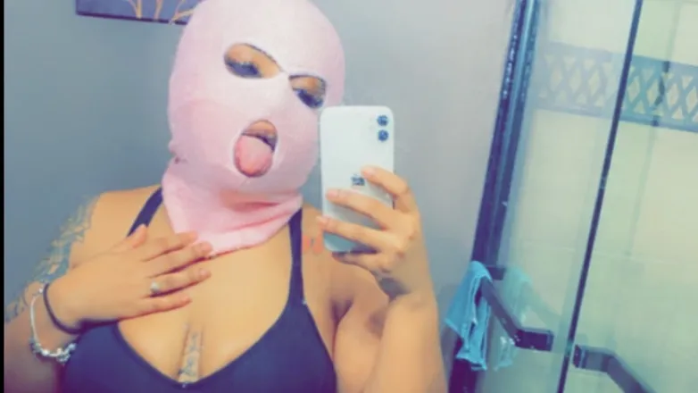 OnlyFans cuenta luvbirdss69 header 2