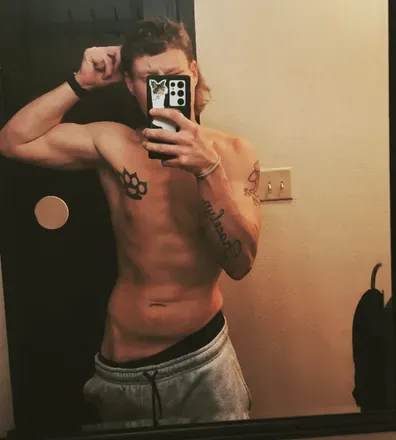 OnlyFans cuenta u29806915 header 2