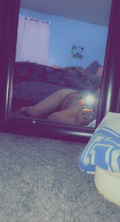OnlyFans cuenta lauralynne0618 header 2