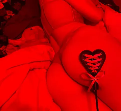 OnlyFans account  neesi header 2