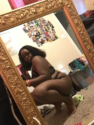 OnlyFans cuenta neishadadonn header 2