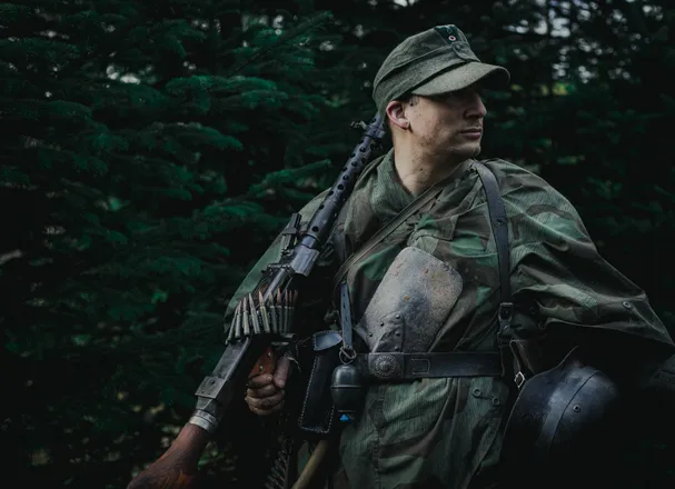 OnlyFans cuenta ww2reenactor header 2