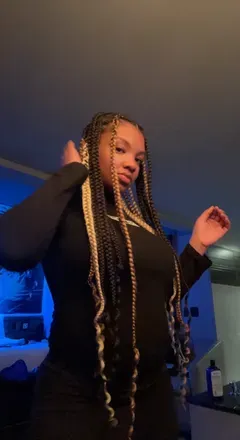 OnlyFans account  ninihitdiffrent avatar 1