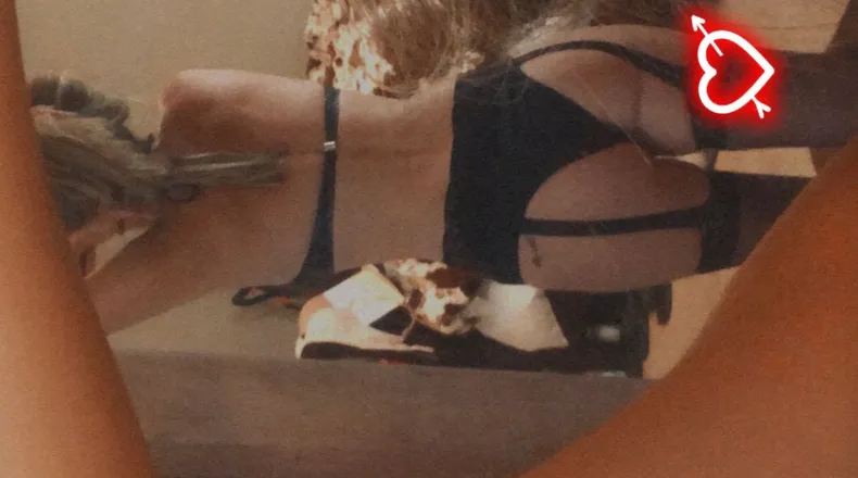 OnlyFans cuenta paperbagirly header 2