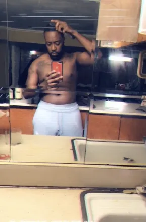 OnlyFans cuenta ya_favorite_babydaddy header 2
