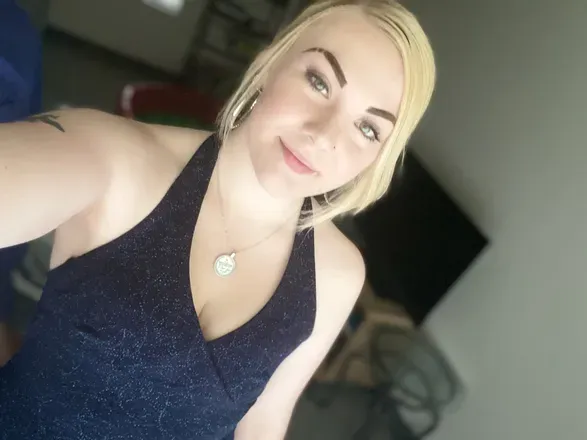 OnlyFans cuenta caroline_nefer avatar 1