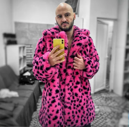 OnlyFans cuenta onlyaleks header 2