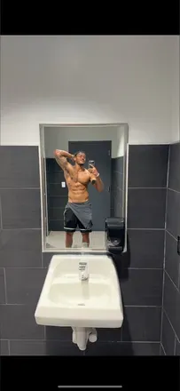 OnlyFans cuenta hennymansauce avatar 1