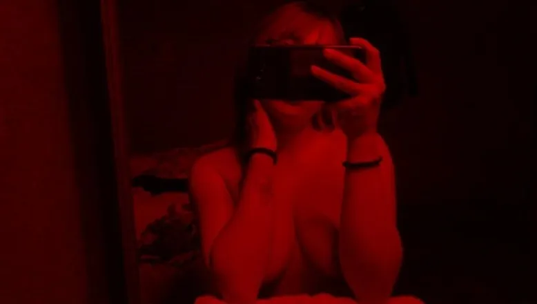 OnlyFans cuenta vichybaby97 header 2