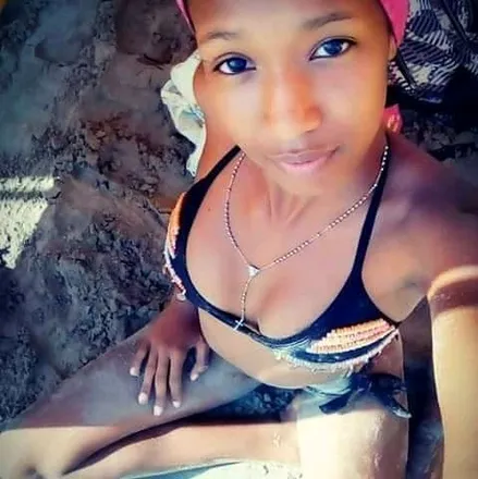 OnlyFans account  karlotta23 header 2