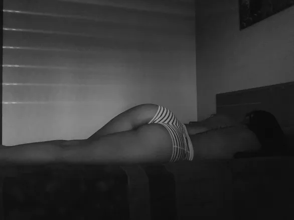 OnlyFans cuenta katiawhite23 header 2