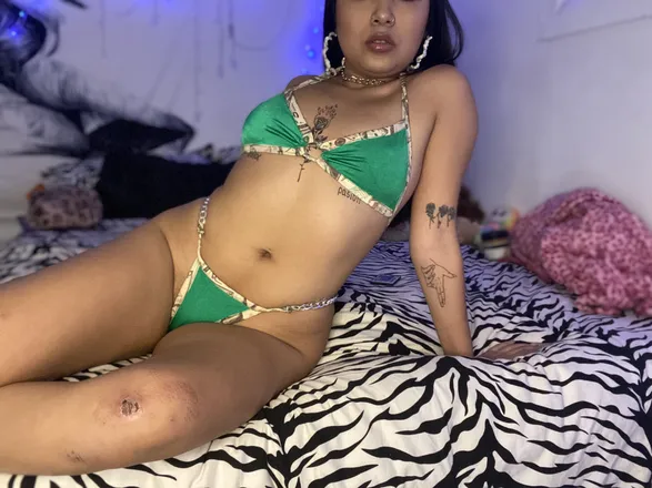 OnlyFans cuenta lolalavishxxx header 2