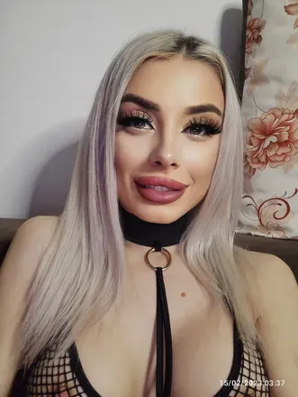OnlyFans cuenta skyjenna header 2