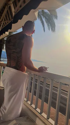 OnlyFans cuenta u220217264 header 2