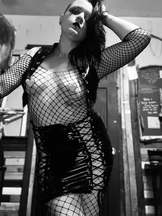 OnlyFans cuenta vip-queen-eris header 2