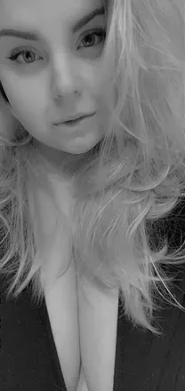 OnlyFans cuenta sunnyraecurves avatar 1