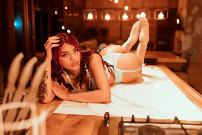 OnlyFans cuenta andrea_9864 header 2