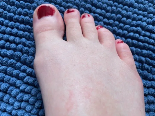 OnlyFans cuenta pink.peach.feet0 header 2
