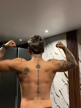 OnlyFans cuenta u321593617 header 2