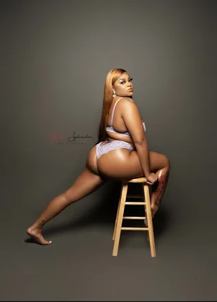 OnlyFans cuenta brighteststarr header 2