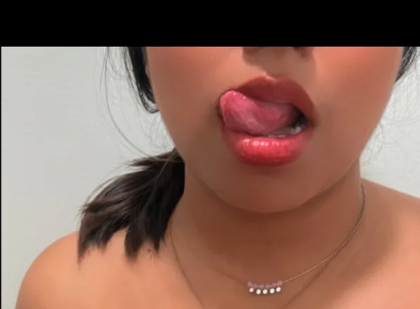 OnlyFans cuenta marianbg header 2