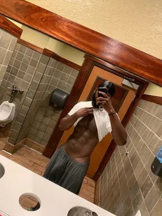 OnlyFans account  themeathuncho avatar 1