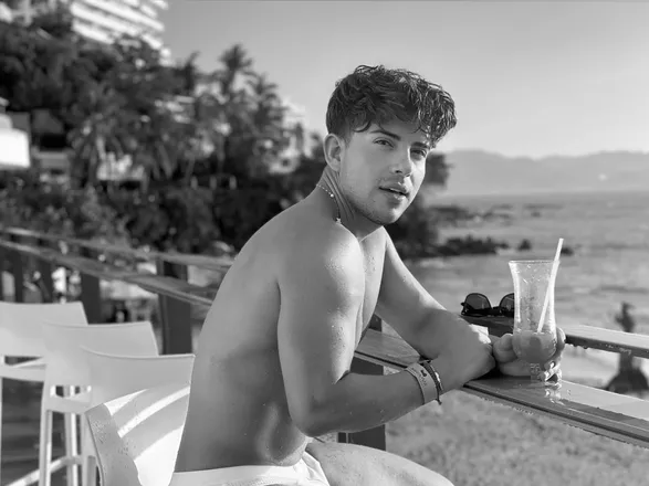 OnlyFans cuenta rajahsummers header 2