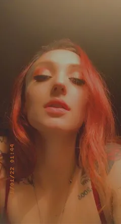 OnlyFans cuenta tattedmilkmarie98 header 2