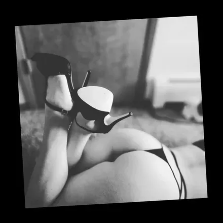 OnlyFans cuenta montanav02 header 2