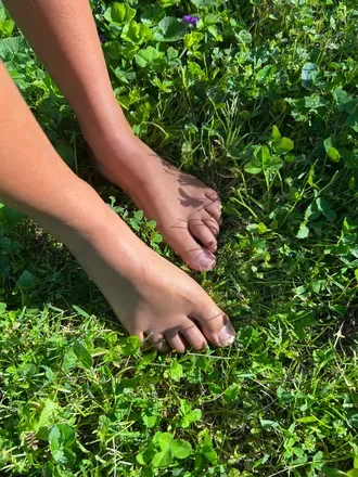 OnlyFans cuenta ivy8301 header 2