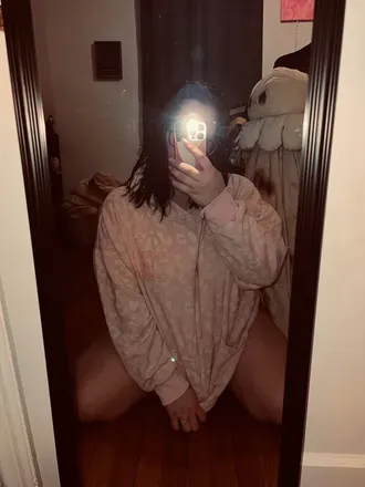 OnlyFans cuenta kenziemac6 avatar 1