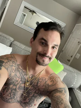 OnlyFans cuenta jpscarpet header 2