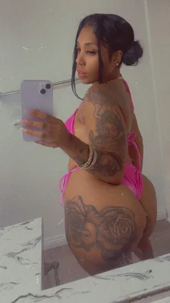 OnlyFans cuenta toothickmamii header 2