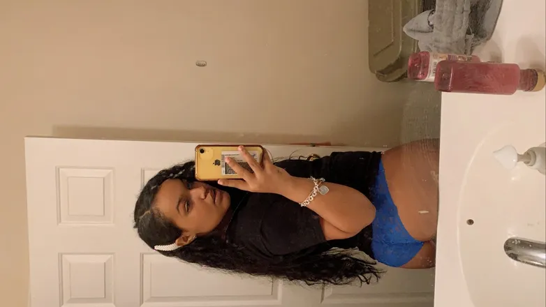 OnlyFans cuenta lilcchey header 2