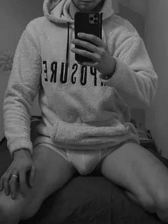 OnlyFans cuenta aleksgreenbi18 avatar 1