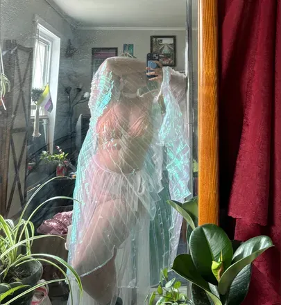 OnlyFans account  poppydearest avatar 1