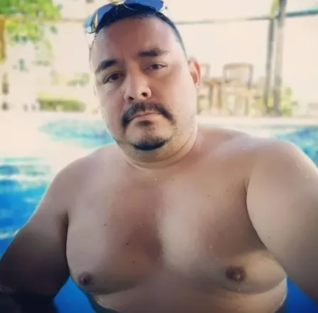 OnlyFans account  lic_daddy header 2