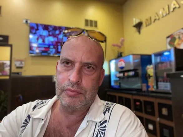 OnlyFans cuenta lorenfeldman header 2