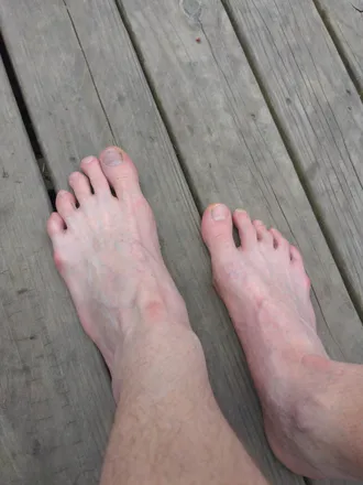 OnlyFans cuenta feetmancometh header 2