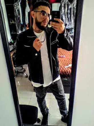 OnlyFans account  sufre avatar 1