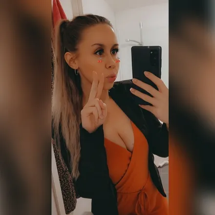 OnlyFans cuenta lenakams header 1