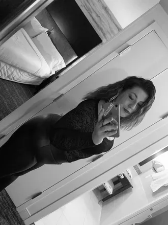OnlyFans cuenta youcancallmerachel33 header 2