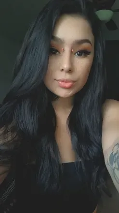 OnlyFans cuenta truly_tay avatar 1